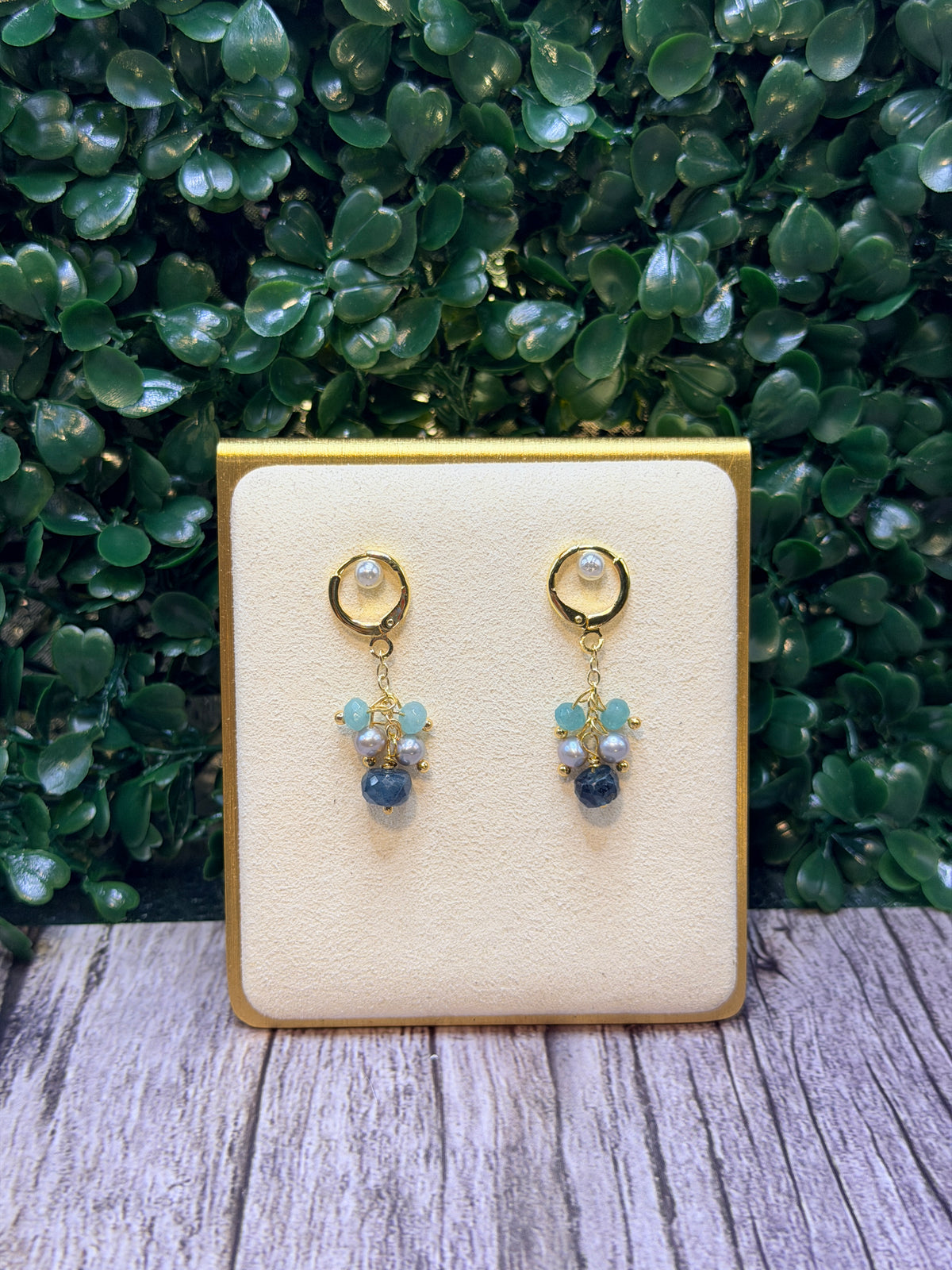 Moss Aquamarine drop earring with green jade and grey pearls