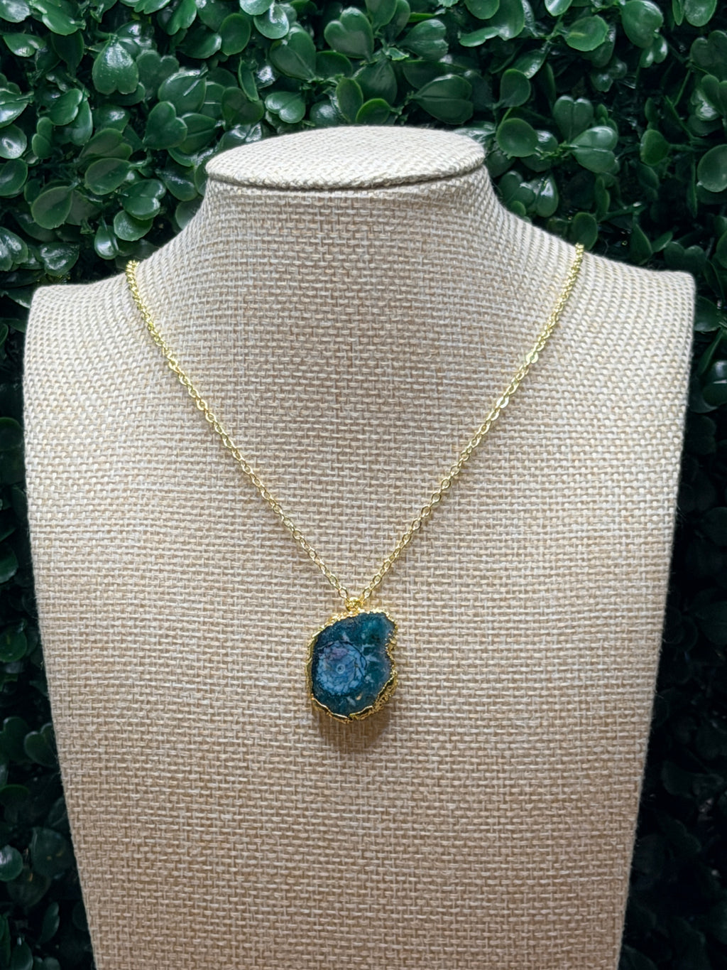 Green solar quartz goede slice pendant necklace