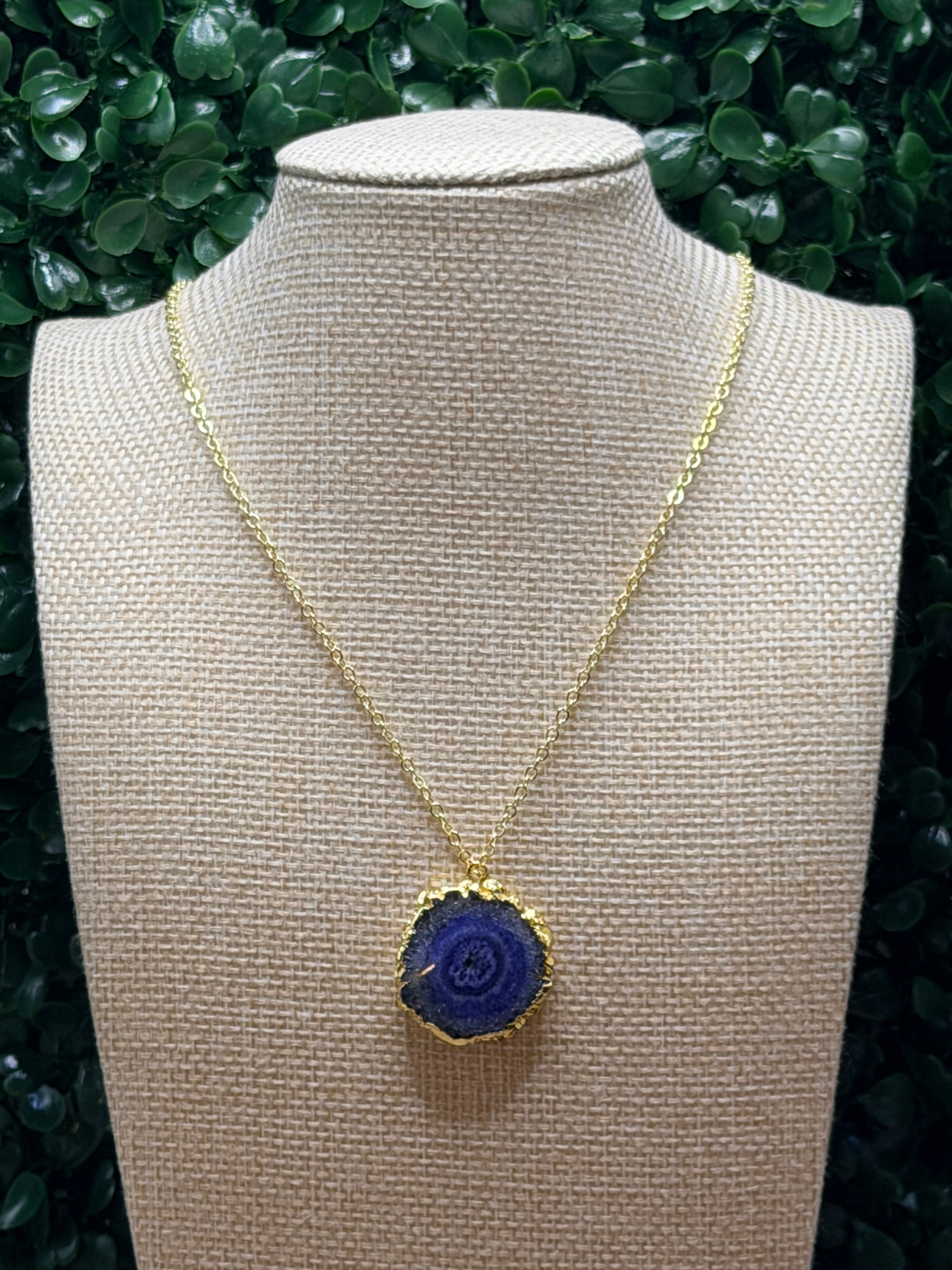 Blue solar quartz goede slice pendant necklace