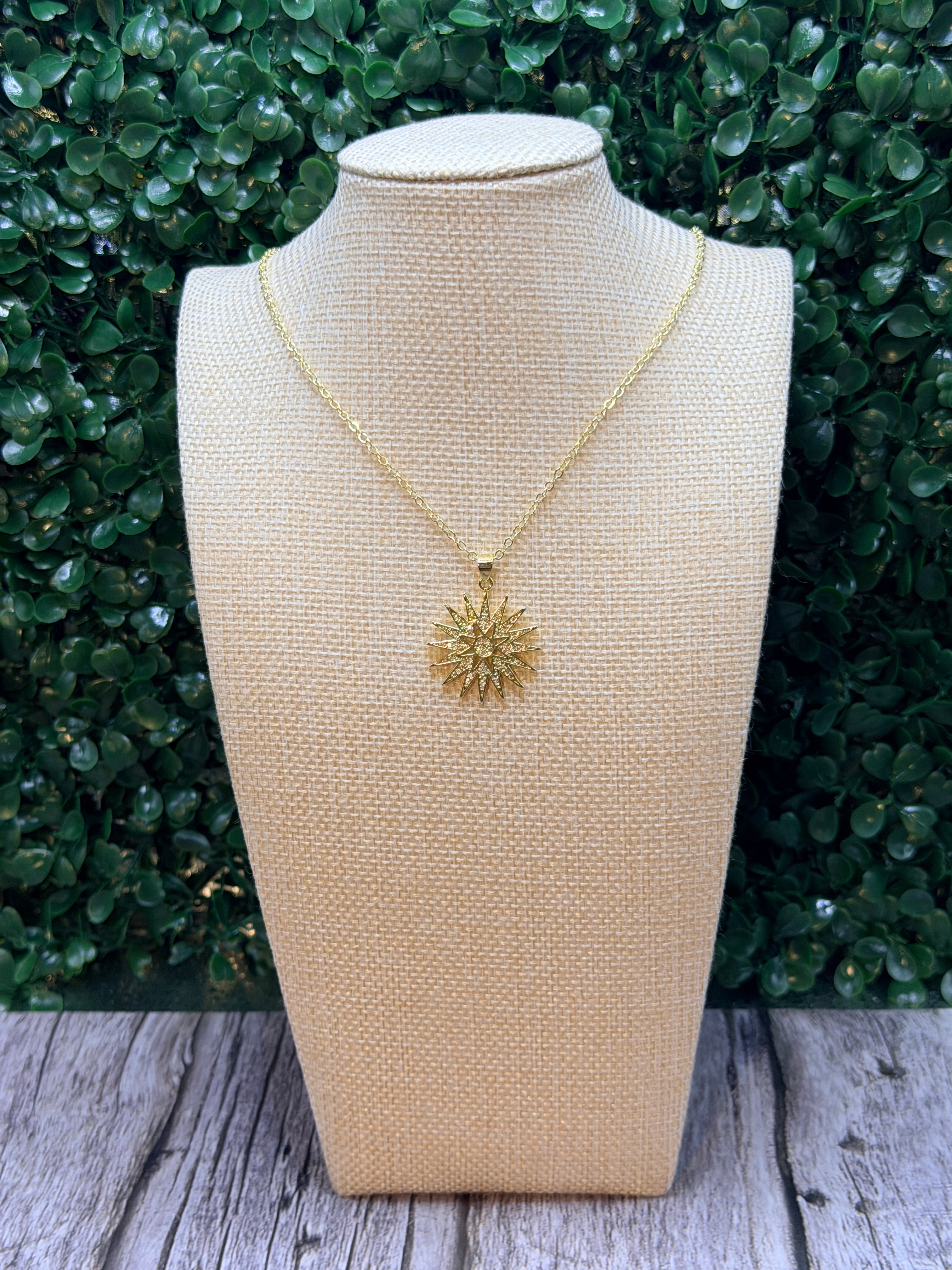 North star pendant necklace